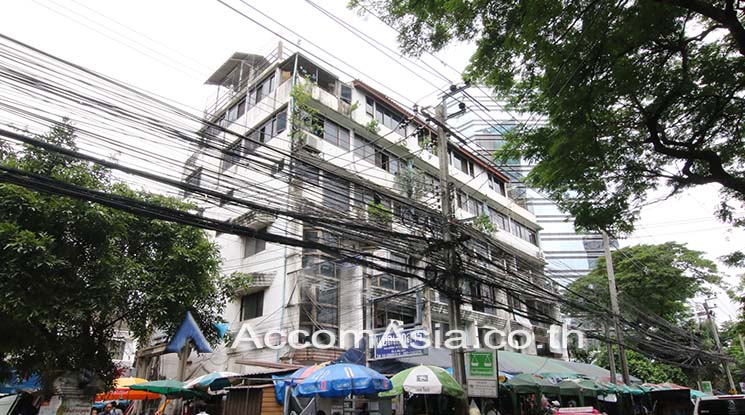  2  Office Space For Rent in Ploenchit ,Bangkok BTS Ploenchit AA18663